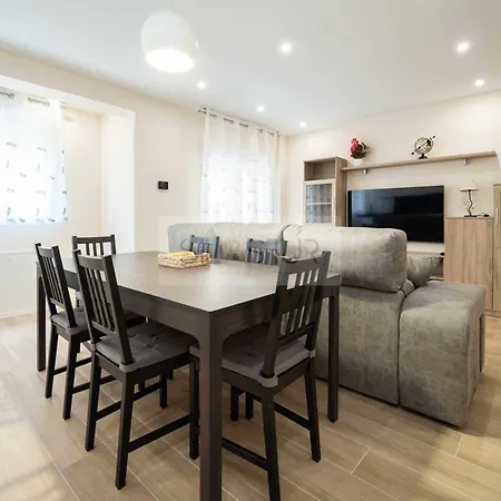 Cabrales By Silastur * 希洪